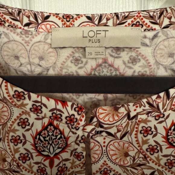 LOFT Long Sleeve Top - Picture 2 of 4